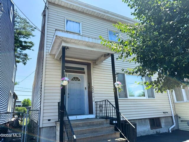 330 Broadway, Rensselaer, NY