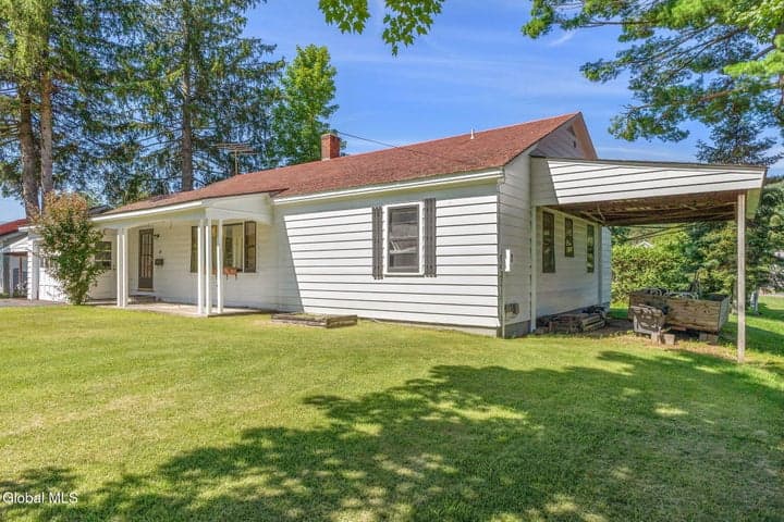 25 E Quaker Street, Granville, NY, photo 3