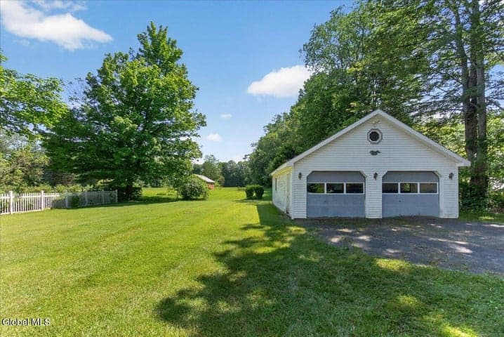 20 Division Street, Cambridge, NY, photo 2