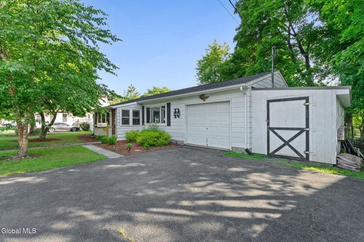 50 Washington Avenue, Coxsackie, NY, photo 2