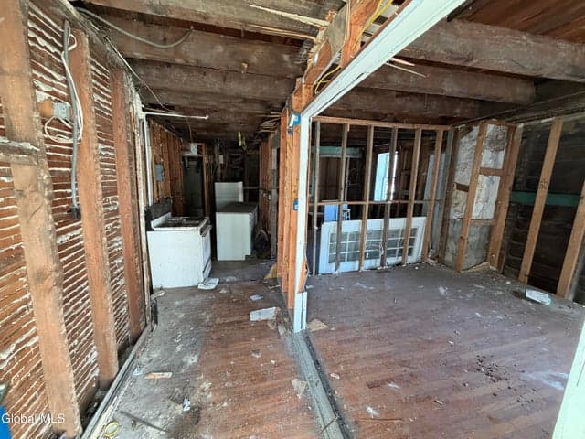 372 Madison Avenue, Albany, NY, photo 3