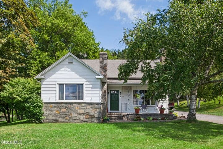 11 Hannay Road, Westerlo, NY
