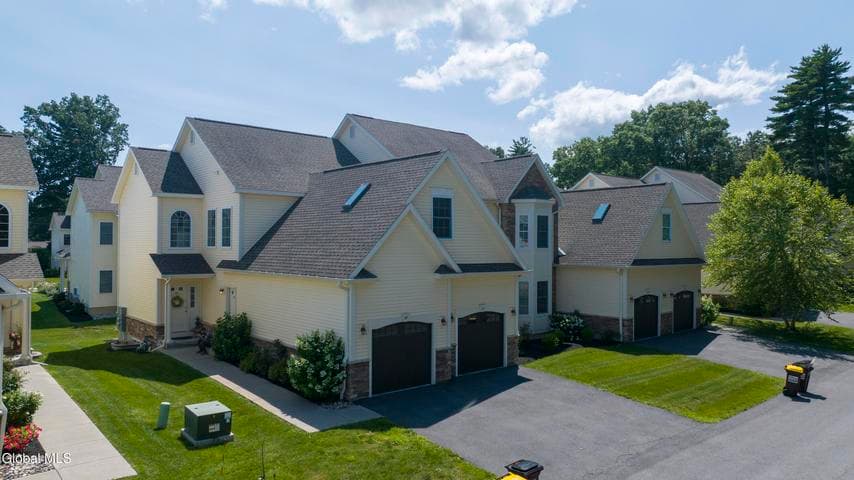 57 Cornerstone Drive, Ballston, NY, photo 2