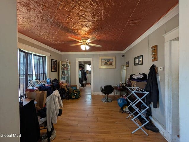 22 McClellan Avenue, Amsterdam, NY, photo 2