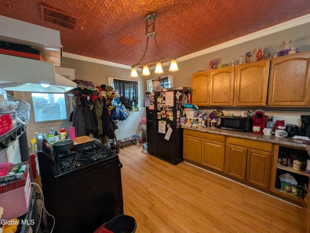 22 McClellan Avenue, Amsterdam, NY, photo 5