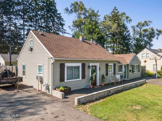 1080 Alheim Drive, Rotterdam, NY, photo 3
