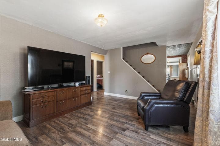 1080 Alheim Drive, Rotterdam, NY, photo 4