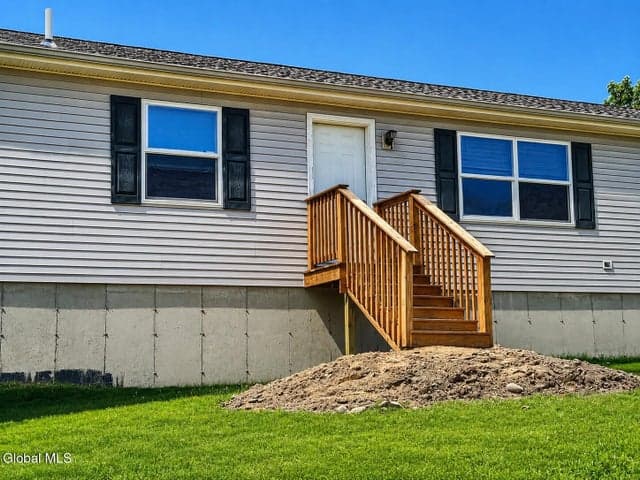 1225 Goldfoot Road, Glenville, NY, photo 2