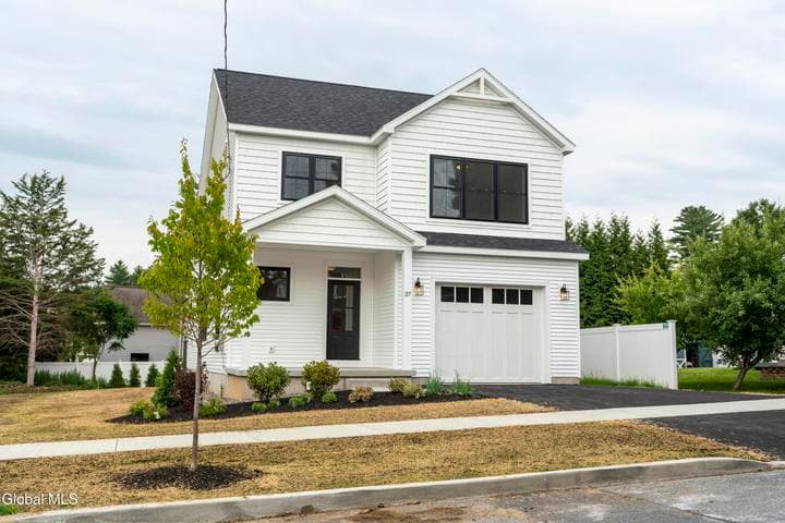 37 Newton Avenue, Saratoga Springs, NY, photo 1