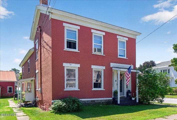 21 Burgoyne Street, Schuylerville, NY