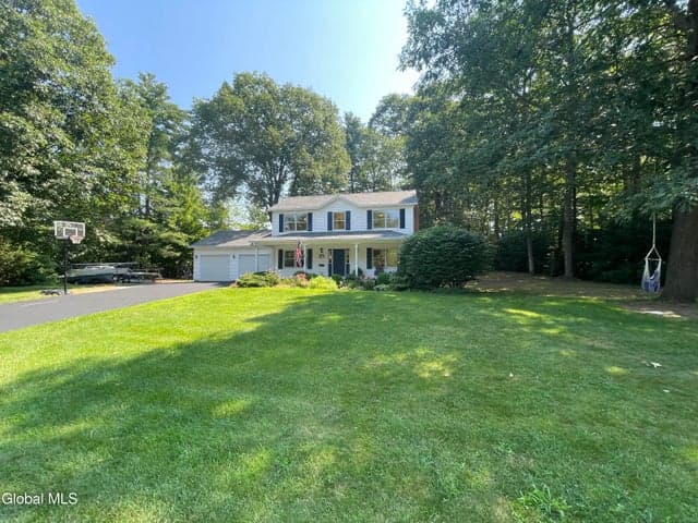 34 Iris Avenue, Moreau, NY, photo 2