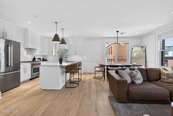 19 Washington Street #558 I, Saratoga Springs, NY, photo 3