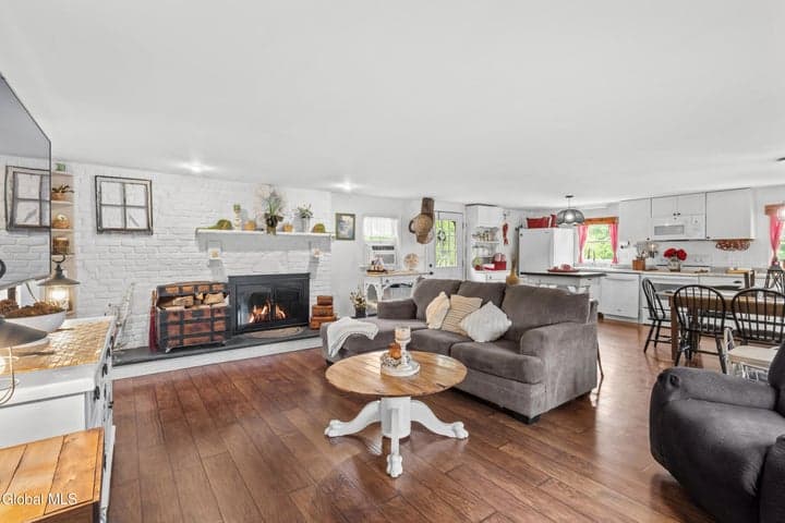 1086 New York 145, Middleburgh, NY, photo 4