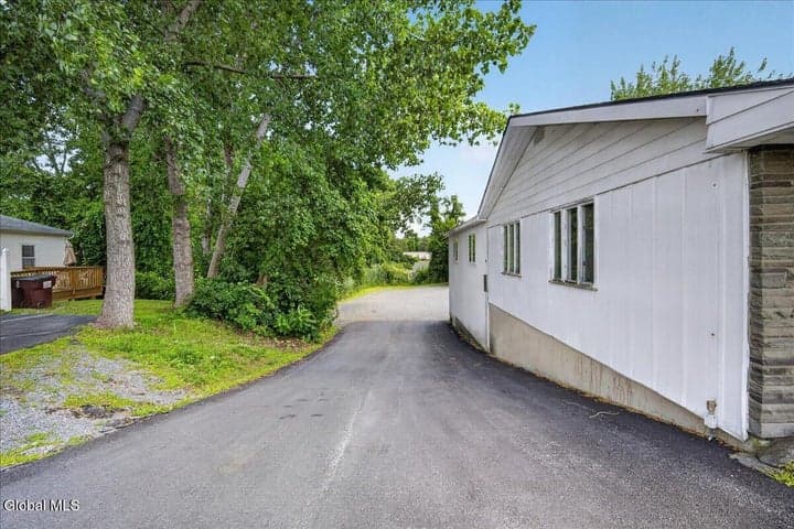 1659 Route 9, Halfmoon, NY, photo 3