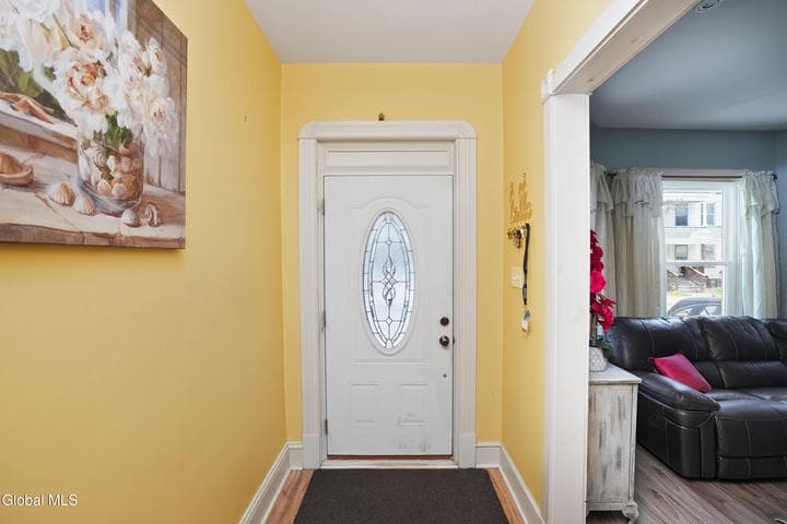 1030 Delamont Avenue, Schenectady, NY, photo 5