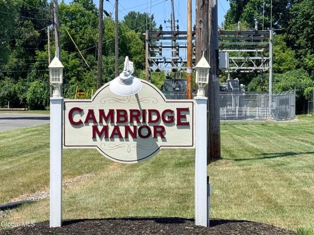 807 Cambridge Manor Drive, Scotia, NY, photo 5