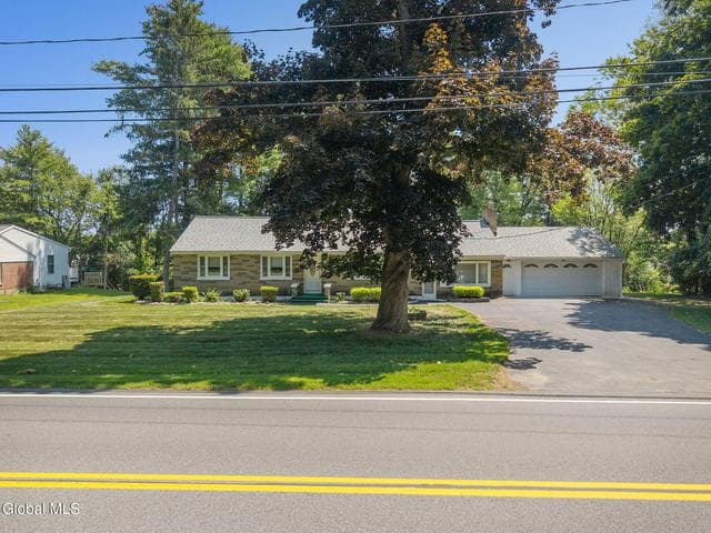 1984 Van Antwerp Road, Niskayuna, NY, photo 2