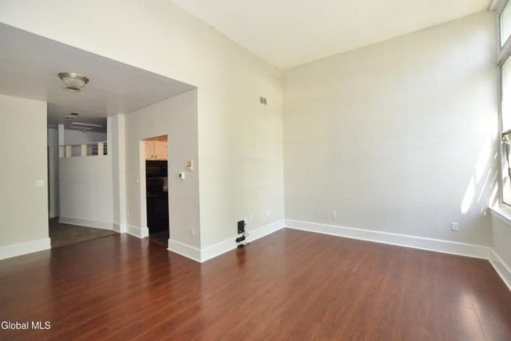 137 Front Street #APT 203, Schenectady, NY, photo 4