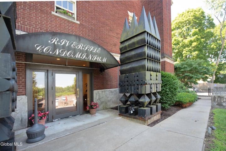 137 Front Street #APT 203, Schenectady, NY, photo 3
