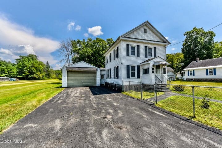 20 Thompson Street, Broadalbin, NY