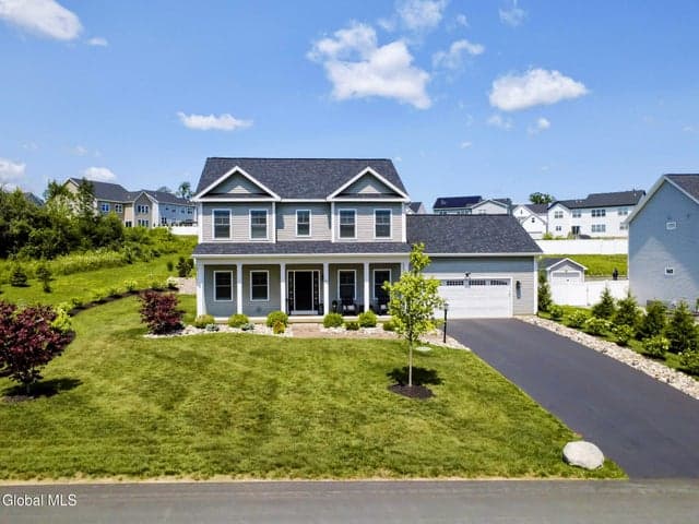 30 Tisdale Lane, Clifton Park, NY, photo 1