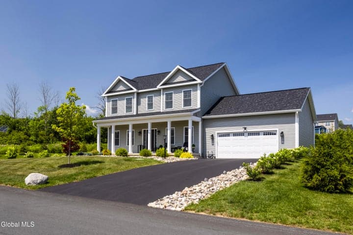 30 Tisdale Lane, Clifton Park, NY, photo 4