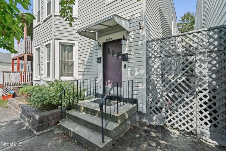 1622 6th Avenue, Watervliet, NY, photo 4