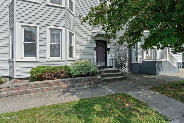 1622 6th Avenue, Watervliet, NY, photo 2