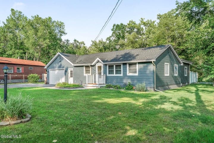 298 Peck Road, North Greenbush, NY