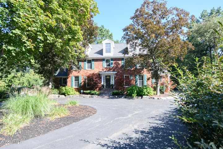3275 E Lydius Street, Guilderland, NY, photo 2