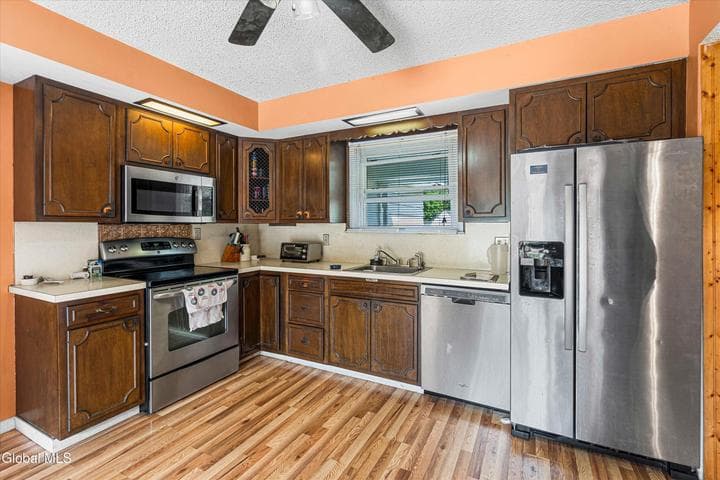 10 Bluebird Road, South Glens Falls, NY, photo 3