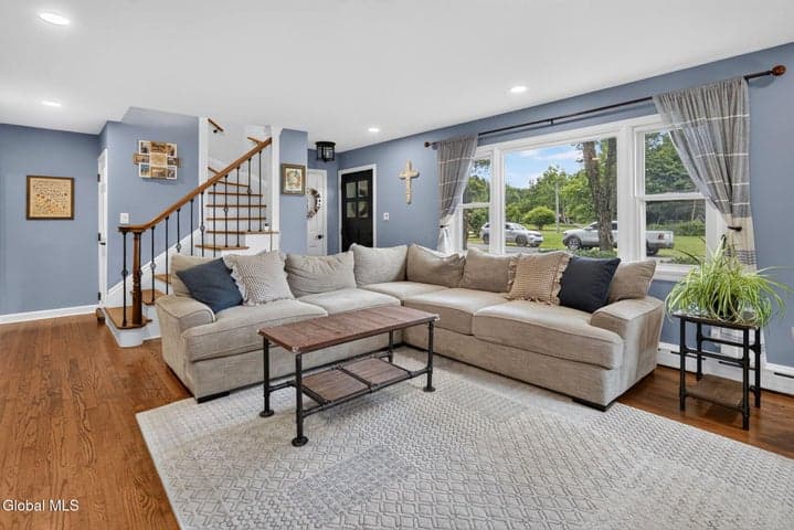 29 Northern Court, North Greenbush, NY, photo 3