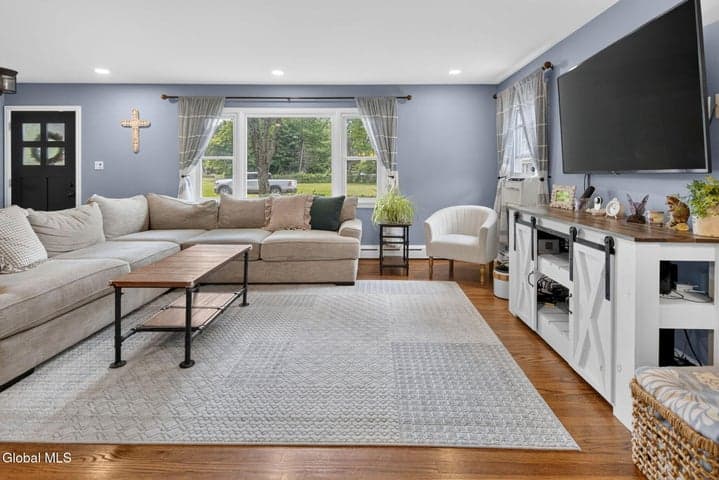 29 Northern Court, North Greenbush, NY, photo 5