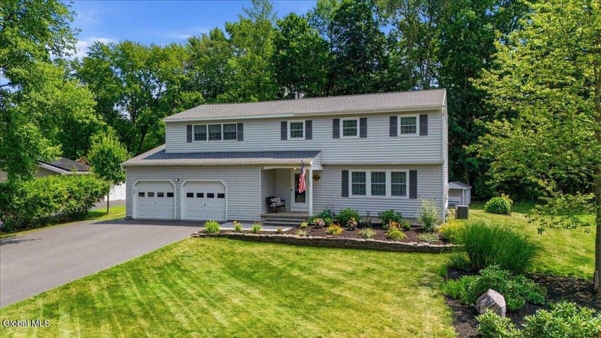 25 Pico Road, Clifton Park, NY