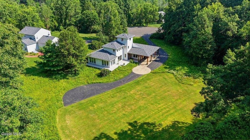 41 Mountain Way, Schaghticoke, NY, photo 3