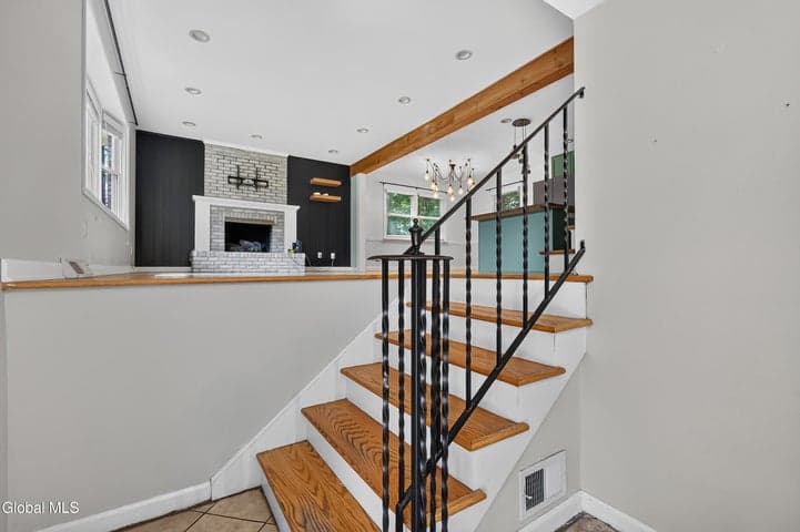 44 Scotch Pine Drive, Voorheesville, NY, photo 4