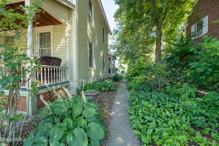 139 Lincoln Avenue, Saratoga Springs, NY, photo 5