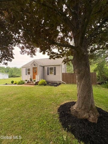 367 County Route 409, Westerlo, NY