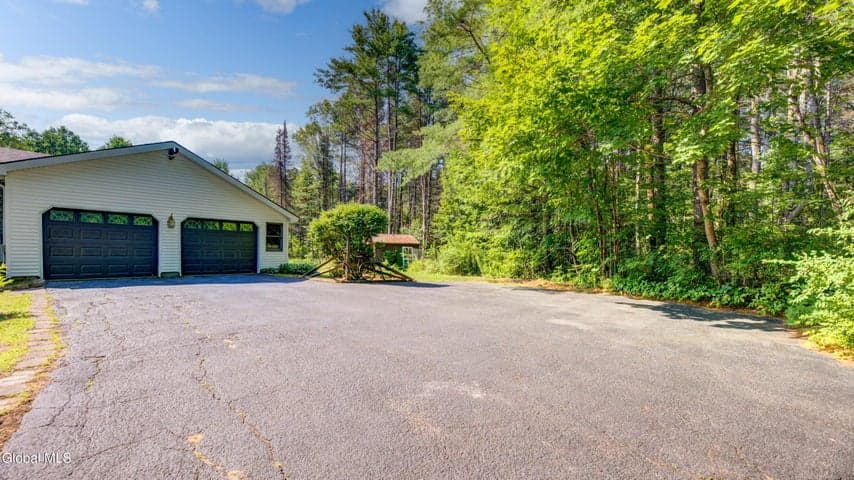 116 Union Mills Road, Broadalbin, NY, photo 4
