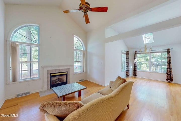 1 Wesley Place, Guilderland, NY, photo 4