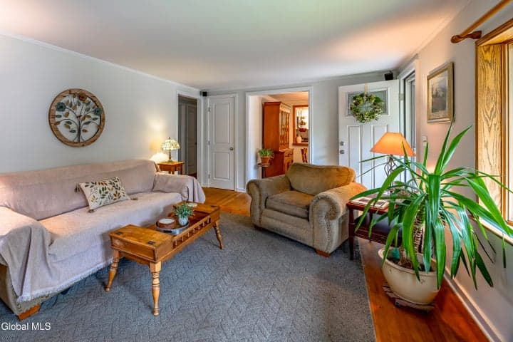 8 Sherwood Park Drive, Ballston, NY, photo 5