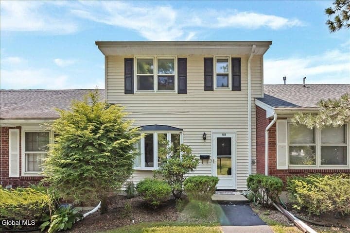 165 Hague Boulevard ## B, Glenmont, NY