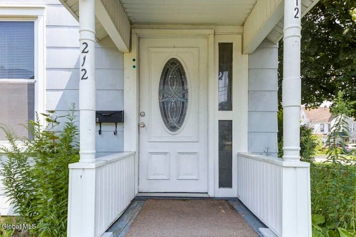 212 Glebe Street, Johnstown, NY, photo 3