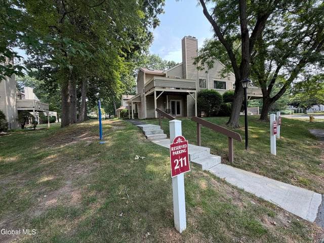 211 Grenadier Court, Halfmoon, NY, photo 5