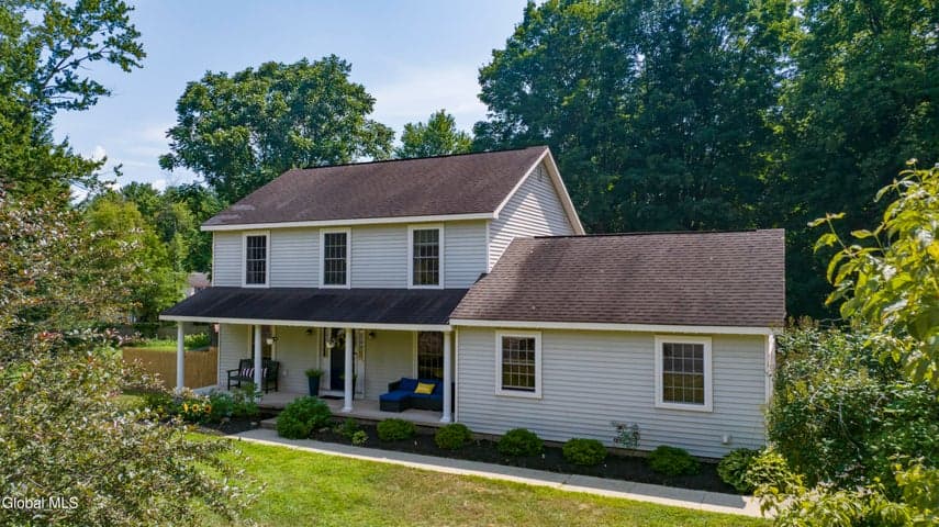 1005 E River Drive, Lake Luzerne, NY