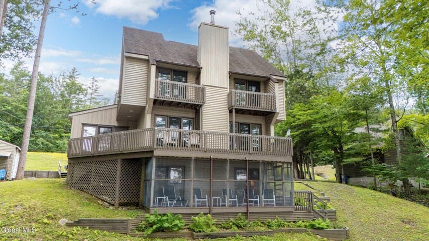 229 State Highway 30, Northampton, NY