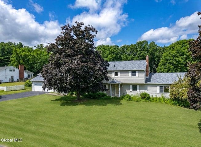 126 Wood Dale Drive, Clifton Park, NY