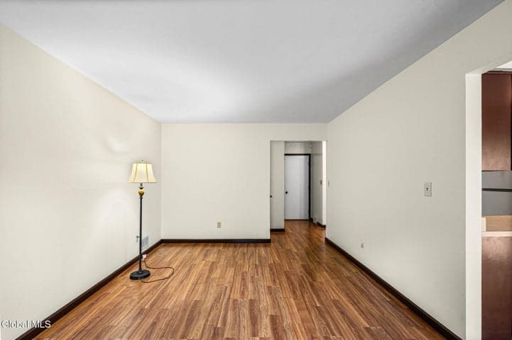 5 Woodside Drive, Albany, NY, photo 5