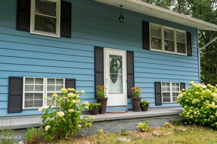 14 Deerleap Place, Saratoga Springs, NY, photo 4