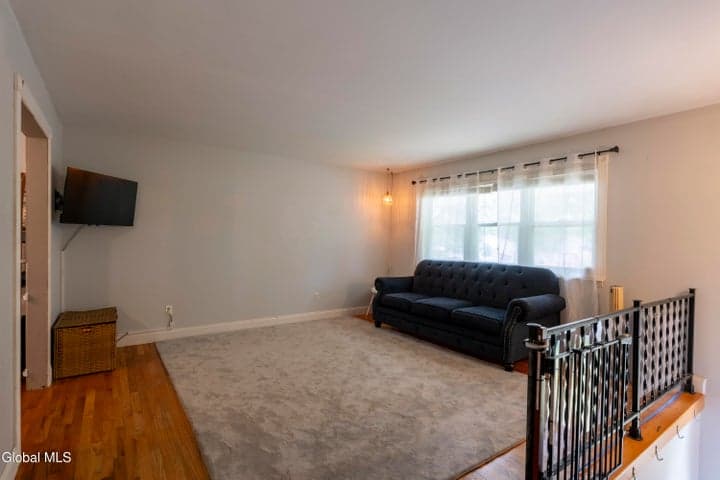 14 Deerleap Place, Saratoga Springs, NY, photo 5
